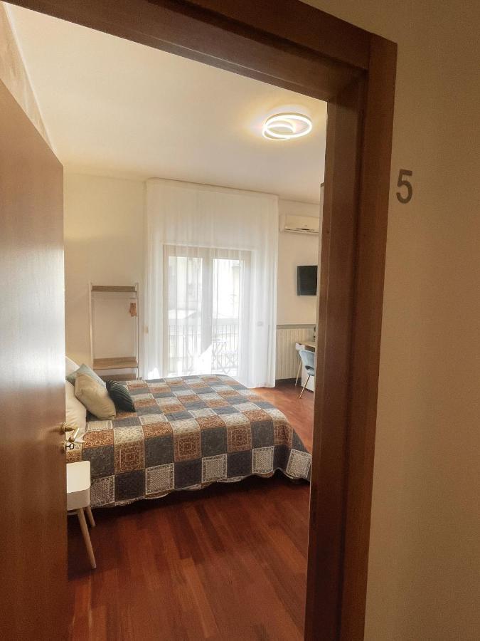 Trani Suite - Moro 10 Екстериор снимка